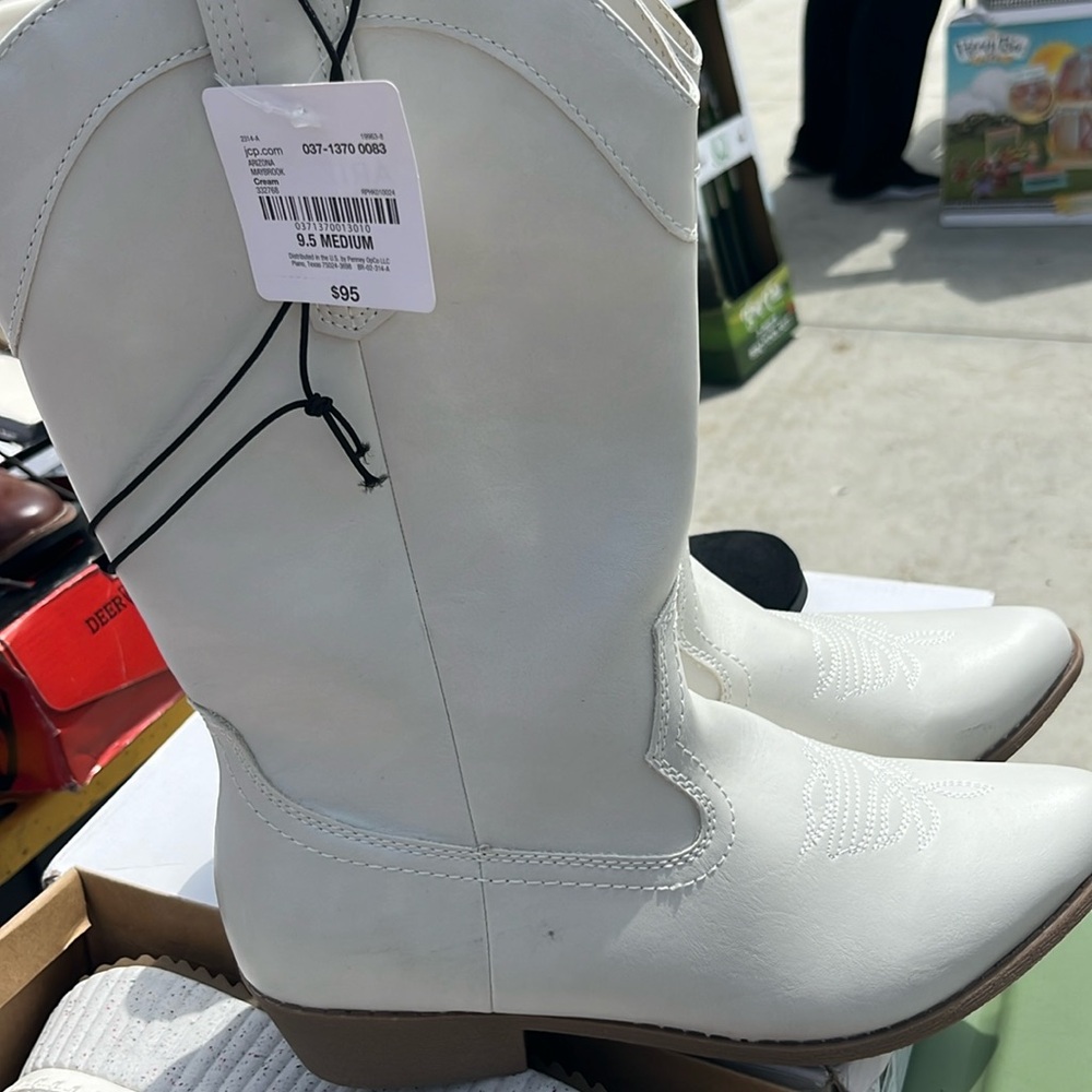 Arizona Jean Co Womens Maybrook Block Heel Cowboy Boots Cream Size 9.5